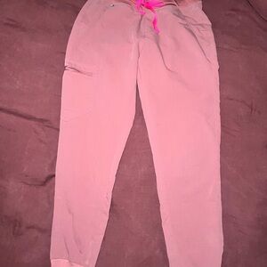 FIGS mauve Zamora/Rafaela set in small